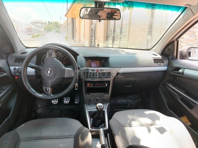 Opel Astra 2006, 250,000 km - 1.6 l - Gəncə