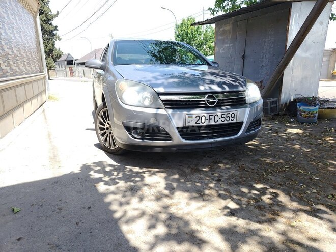 Opel Astra 2006, 250,000 km - 1.6 l - Gəncə