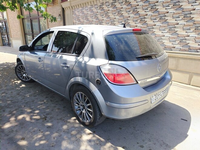 Opel Astra 2006, 250,000 km - 1.6 l - Gəncə