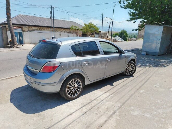 Opel Astra 2006, 250,000 km - 1.6 l - Gəncə