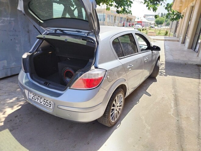 Opel Astra 2006, 250,000 km - 1.6 l - Gəncə