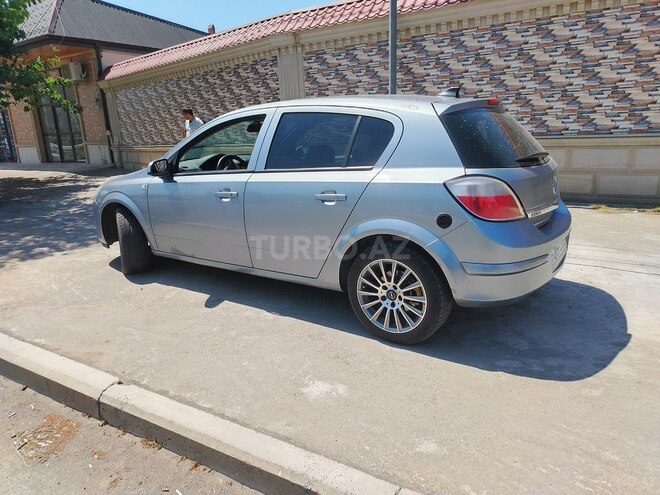 Opel Astra 2006, 250,000 km - 1.6 l - Gəncə