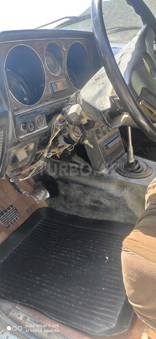 GAZ 24 1988, 100,000 km - 2.5 l - Qax