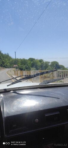 GAZ 24 1988, 100,000 km - 2.5 l - Qax