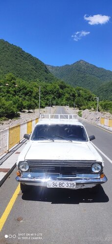 GAZ 24 1988, 100,000 km - 2.5 l - Qax