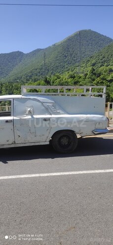 GAZ 24 1988, 100,000 km - 2.5 l - Qax