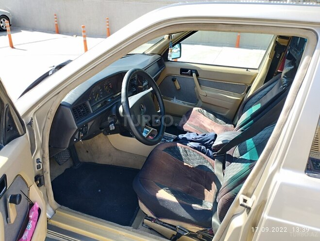 Mercedes 190 1990, 261,819 km - 2.0 l - Bakı