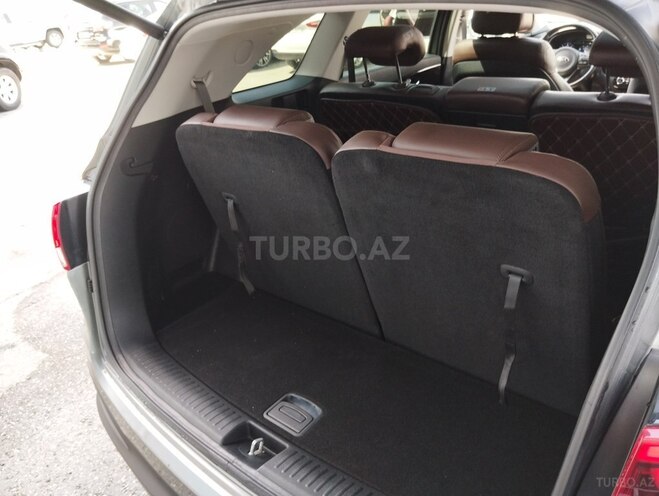 Kia Sorento-12