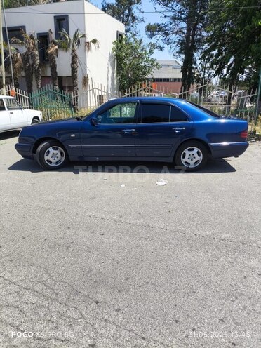 Mercedes E 230 1996, 320,000 km - 2.3 l - Gəncə