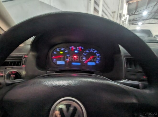 Volkswagen Jetta 2001, 200,000 km - 1.8 l - Bakı