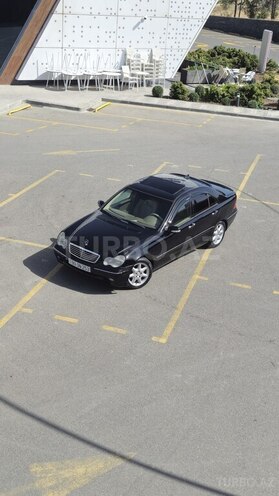 Mercedes C 240 2003, 233,000 km - 2.4 l - Bakı