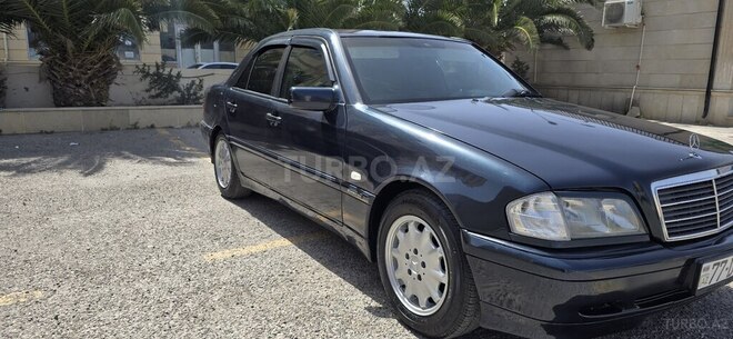 Mercedes C 220 d 2000, 428,500 km - 2.2 l - Bakı