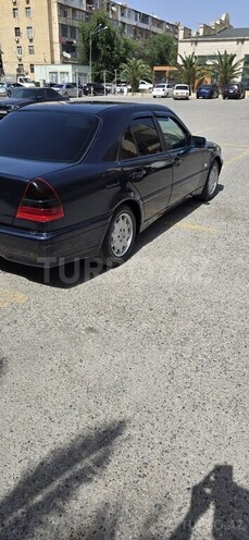 Mercedes C 220 d 2000, 428,500 km - 2.2 l - Bakı