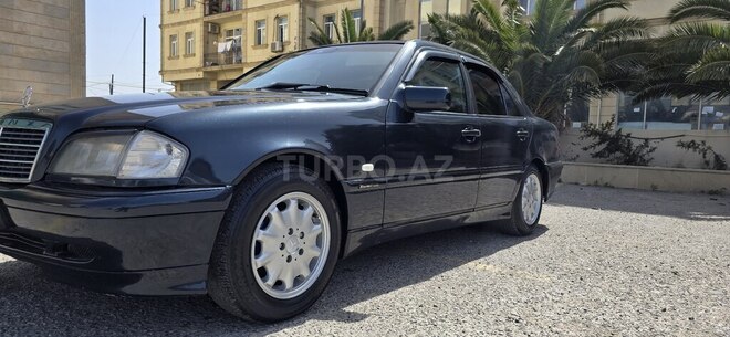 Mercedes C 220 d 2000, 428,500 km - 2.2 l - Bakı