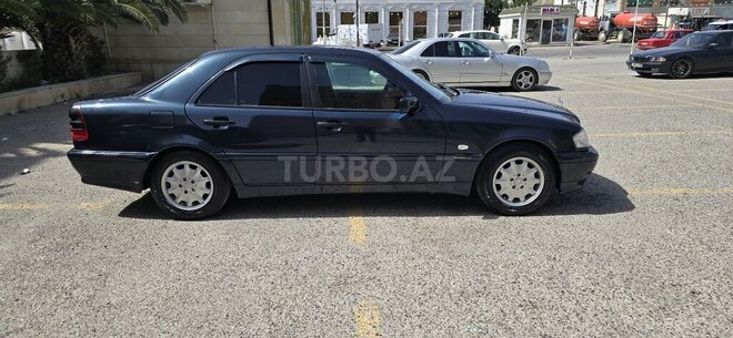 Mercedes C 220 d 2000, 428,500 km - 2.2 l - Bakı