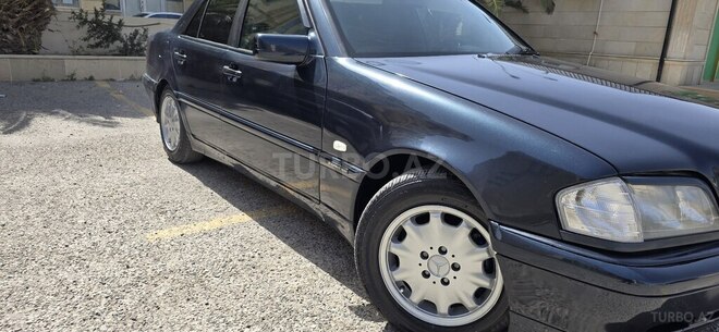 Mercedes C 220 d 2000, 428,500 km - 2.2 l - Bakı