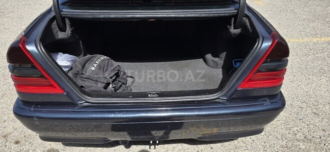 Mercedes C 220 d 2000, 428,500 km - 2.2 l - Bakı