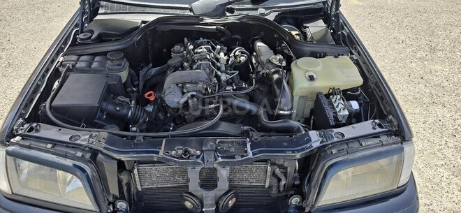 Mercedes C 220 d 2000, 428,500 km - 2.2 l - Bakı