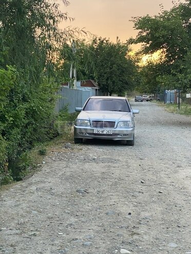 Mercedes C 220 d 1999, 88,855 km - 2.2 l - Ağdam