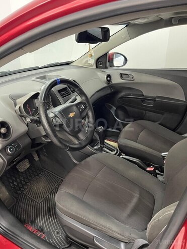 Chevrolet Aveo-7