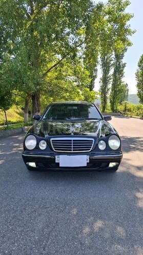 Mercedes E 240 2000, 585,000 km - 2.4 l - Bakı