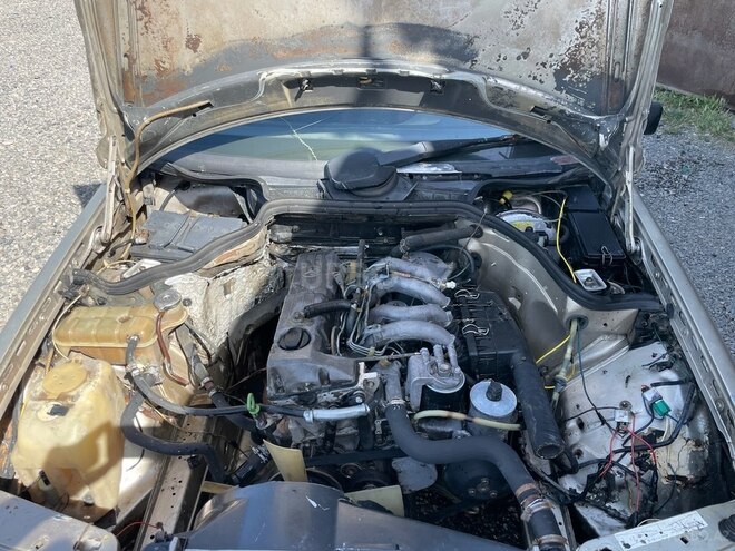 Mercedes E 200 d 1992, 430,000 km - 2.0 л - Beyləqan