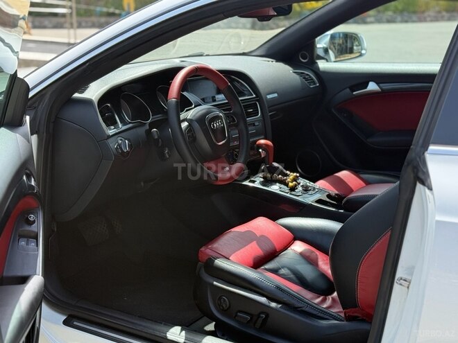 Audi S5 2010, 146,000 km - 4.2 l - Bakı