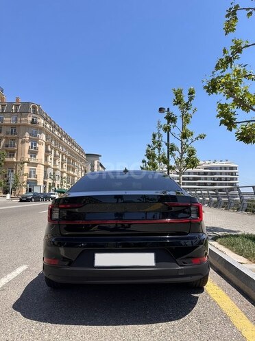Polestar 2-12