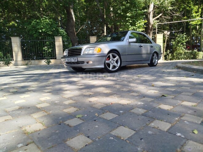 Mercedes C 230 1998, 297,000 km - 2.3 l - Yevlax