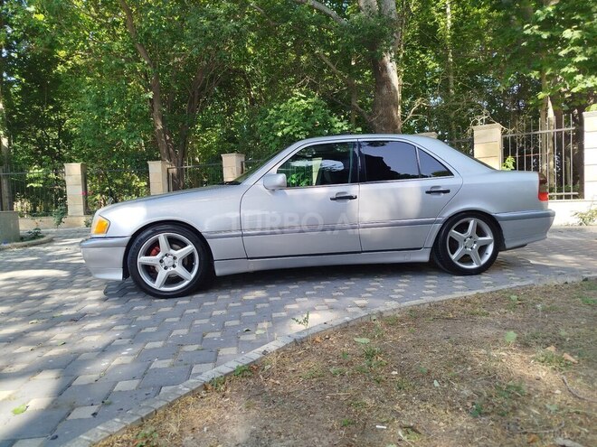 Mercedes C 230 1998, 297,000 km - 2.3 l - Yevlax
