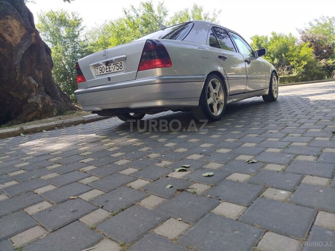 Mercedes C 230 1998, 297,000 km - 2.3 l - Yevlax