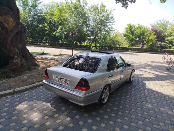 Mercedes C 230 1998, 297,000 km - 2.3 l - Yevlax