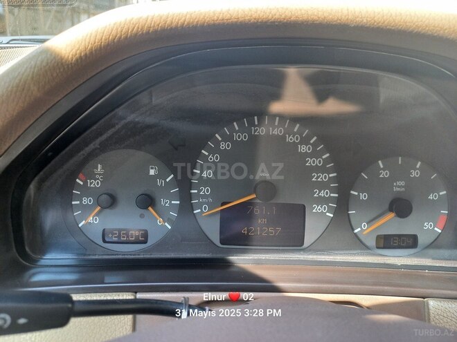 Mercedes E 270 2001, 421,000 km - 2.7 l - Gəncə