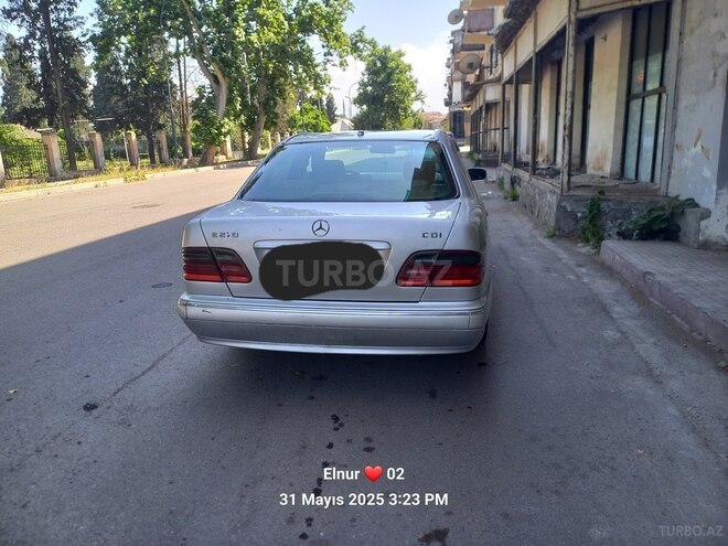 Mercedes E 270 2001, 421,000 km - 2.7 l - Gəncə