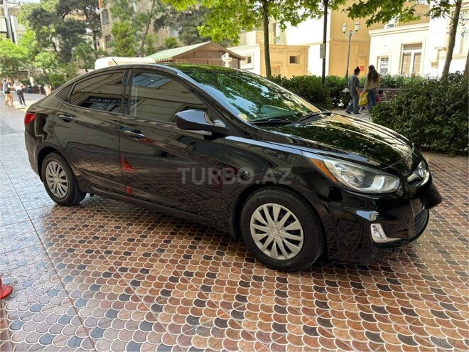 Hyundai Accent 2012, 185,075 km - 1.6 л - Bakı