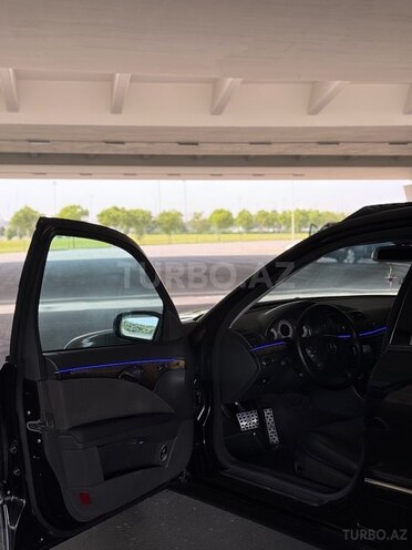 Mercedes E 220 d 2003, 585,000 km - 2.2 л - Bakı