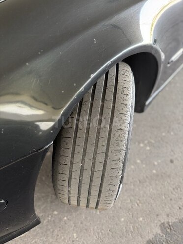 Mercedes E 220 d 2003, 585,000 km - 2.2 л - Bakı