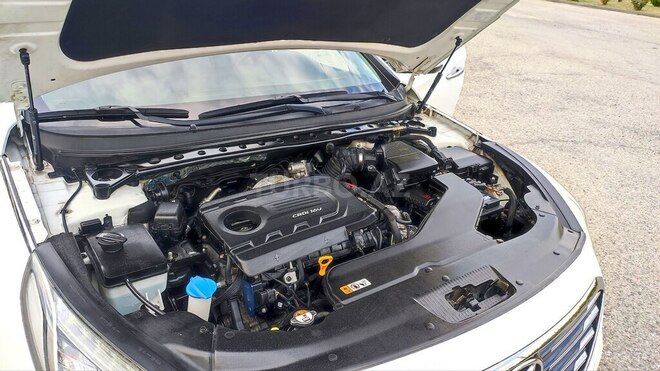 Hyundai Sonata-19