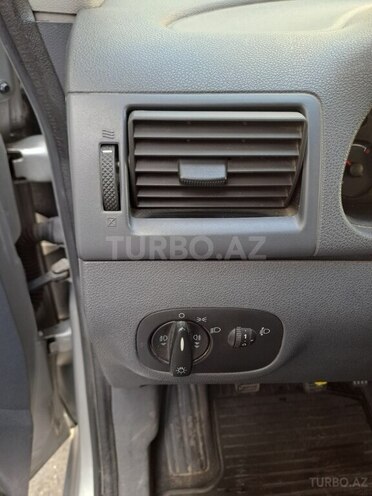 Ford Tourneo Connect 2008, 212,337 km - 1.8 l - Bakı
