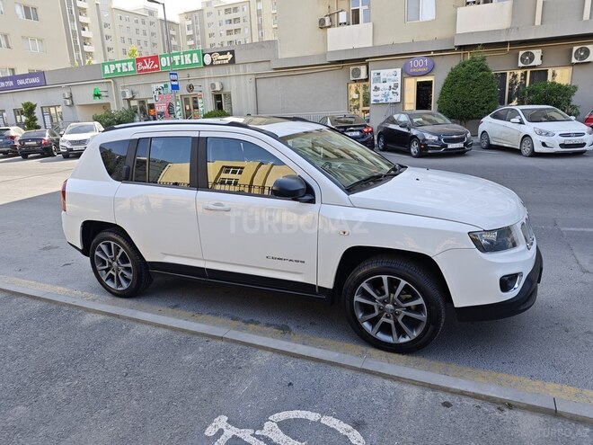 Jeep Compass 2014, 95,000 km - 2.4 l - Bakı