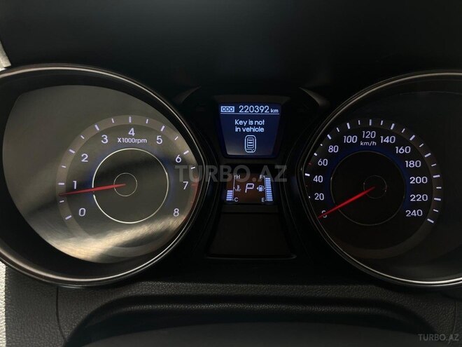 Hyundai Elantra 2012, 220,400 km - 1.8 l - Bakı