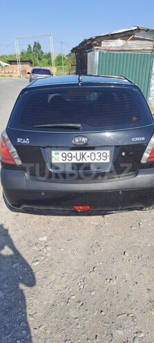 Kia Rio 2007, 345,000 km - 1.5 l - Ucar