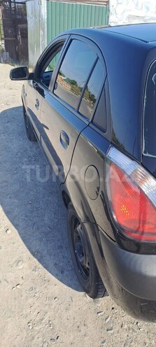Kia Rio 2007, 345,000 km - 1.5 l - Ucar