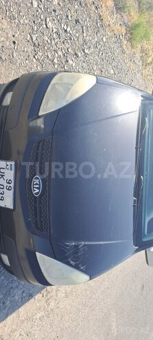 Kia Rio 2007, 345,000 km - 1.5 l - Ucar