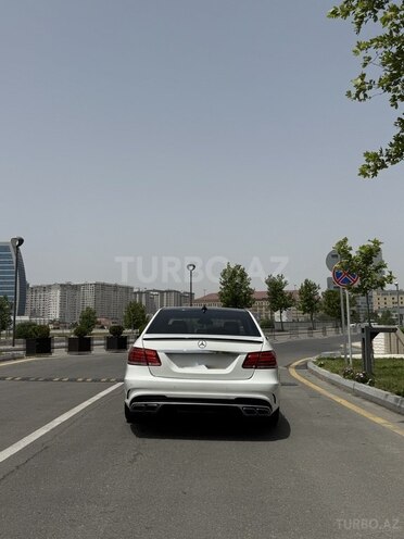 Mercedes E 200 2011, 365,000 km - 1.8 л - Bakı