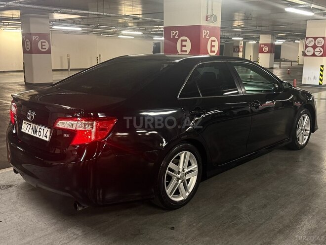 Toyota Camry-7