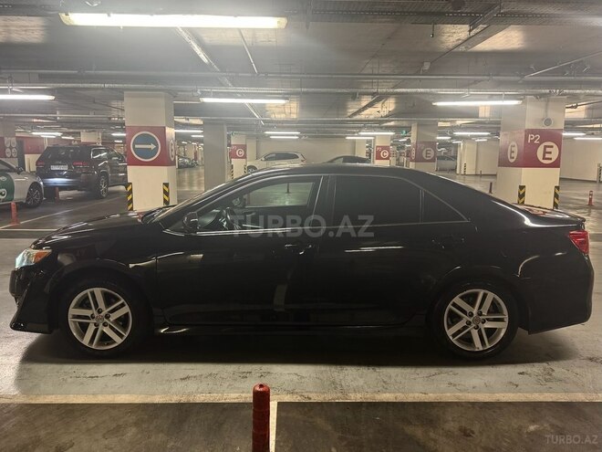 Toyota Camry-5