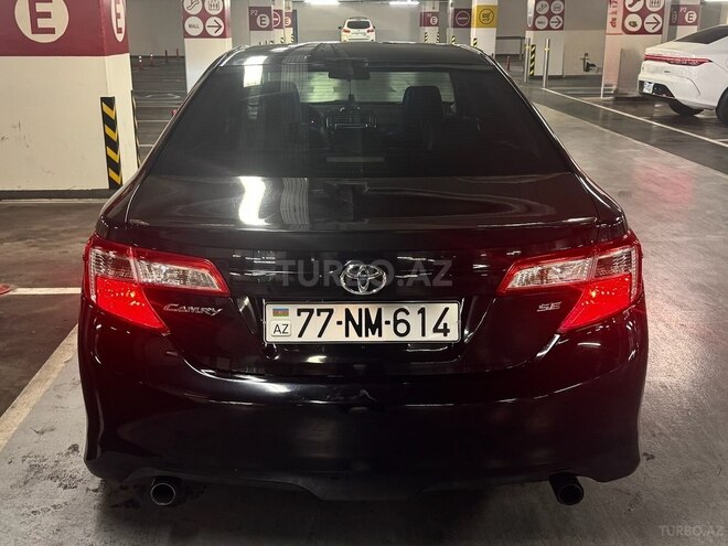 Toyota Camry-9