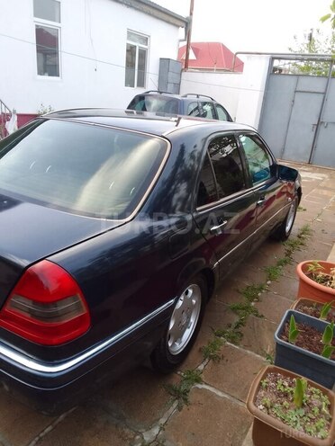 Mercedes C 180 1995, 382,000 km - 1.8 л - Bakı