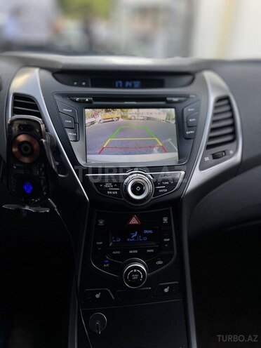 Hyundai Avante 2014, 186,000 km - 1.6 l - Bakı
